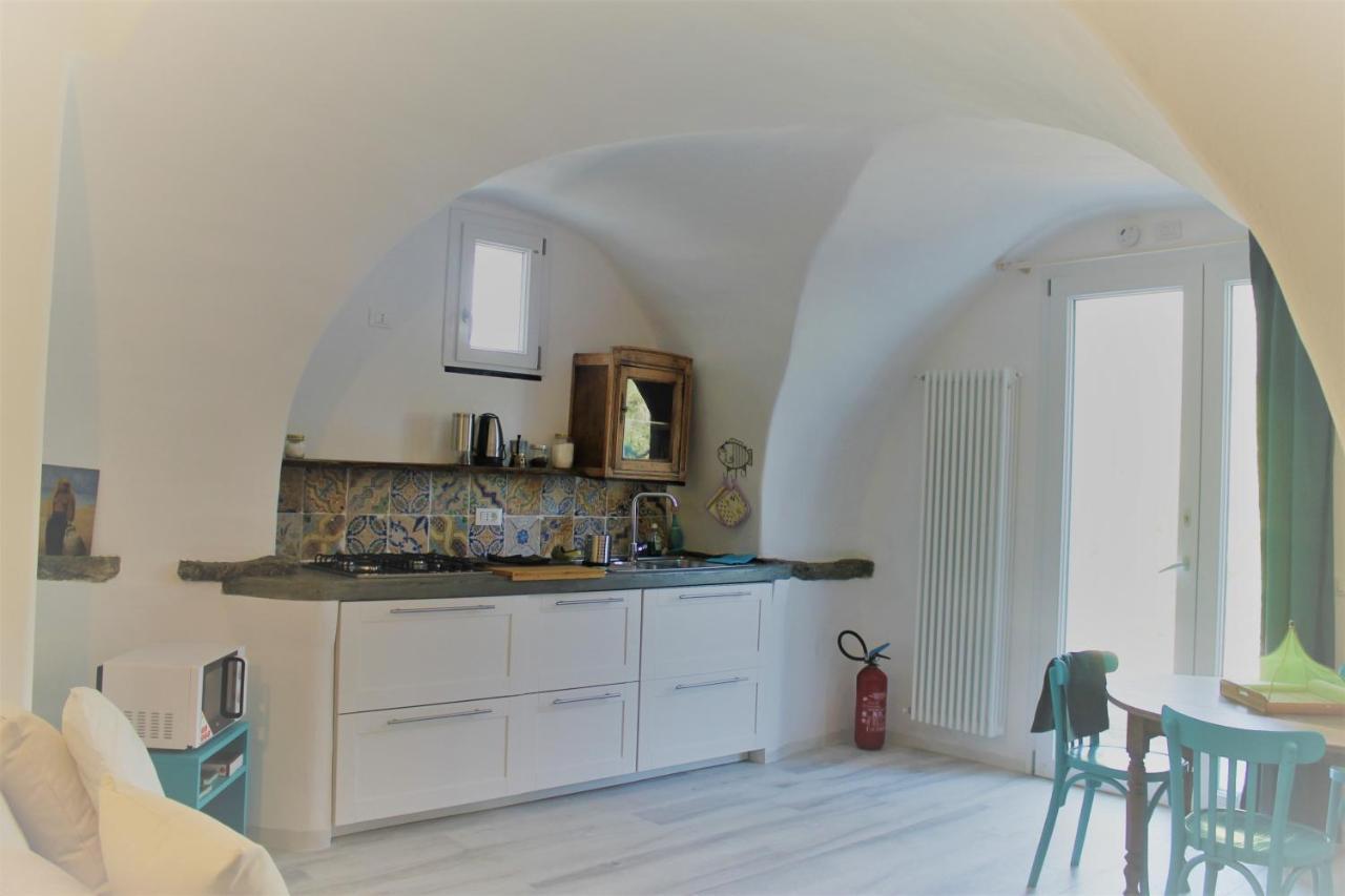 Antica Casa Del Canto Iara - Private Parking Calice Ligure Zewnętrze zdjęcie